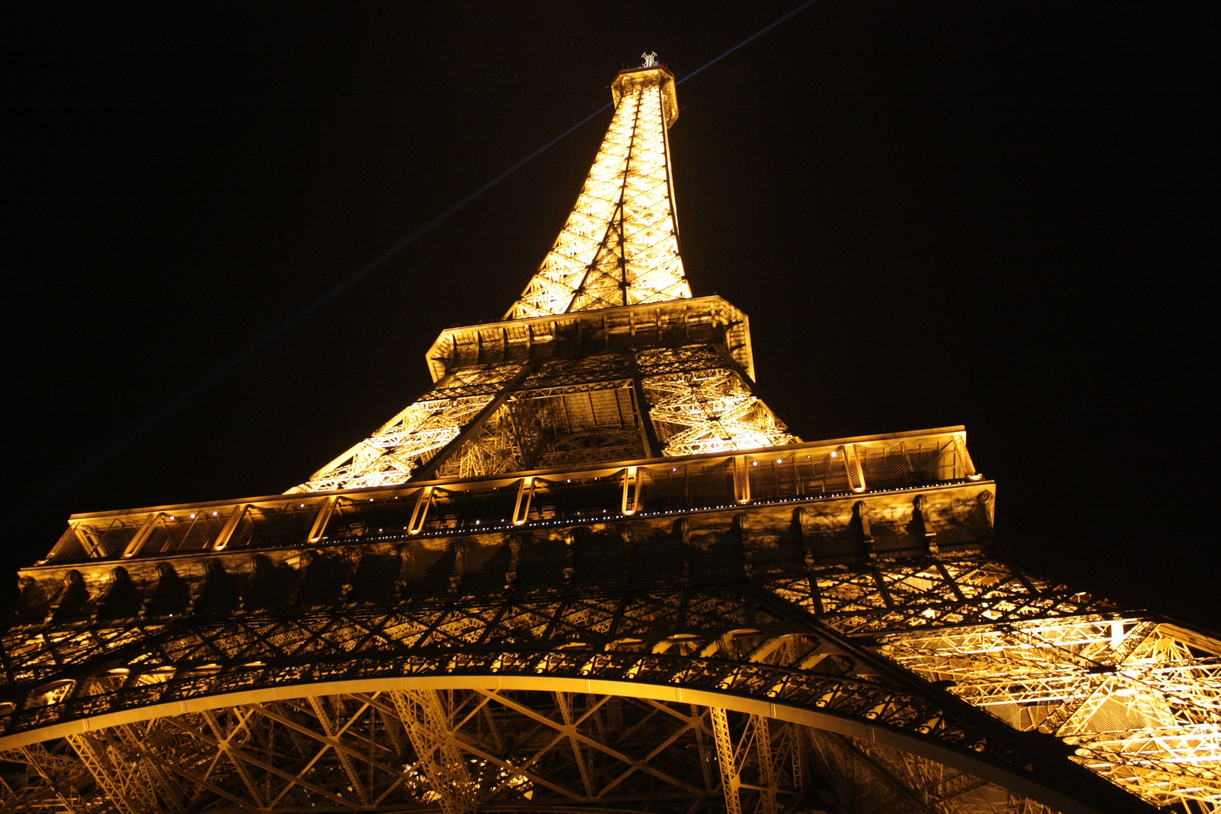 Eiffel tower at night
