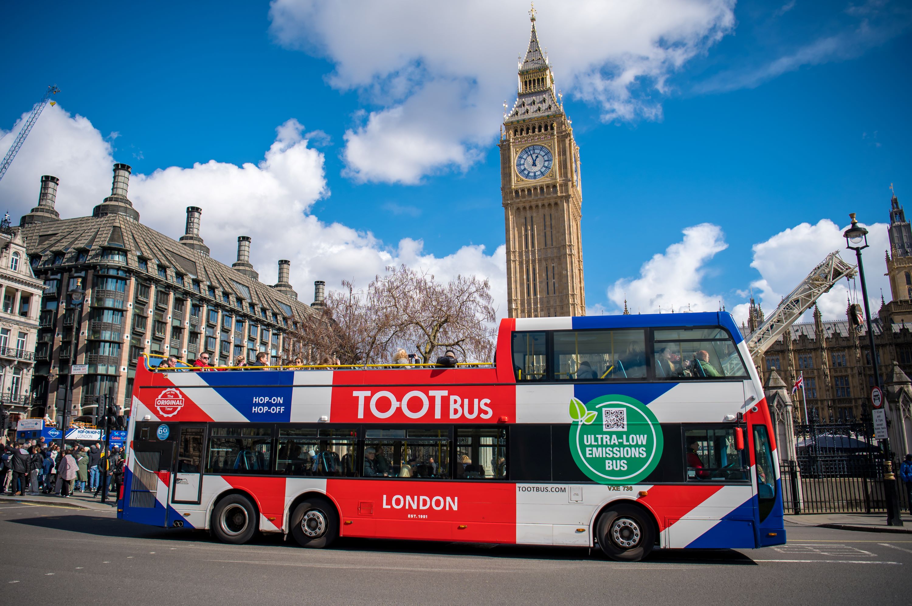 Tootbus London at Big Ben