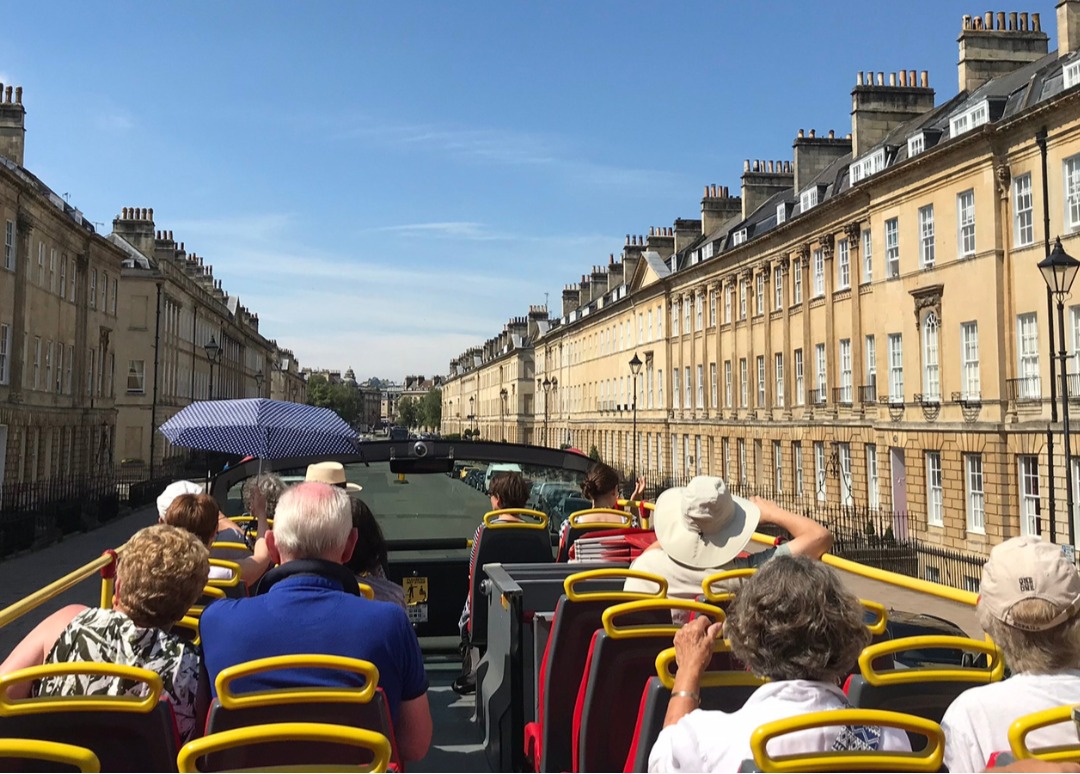 Tootbus Bath on Great Pulteney Street 