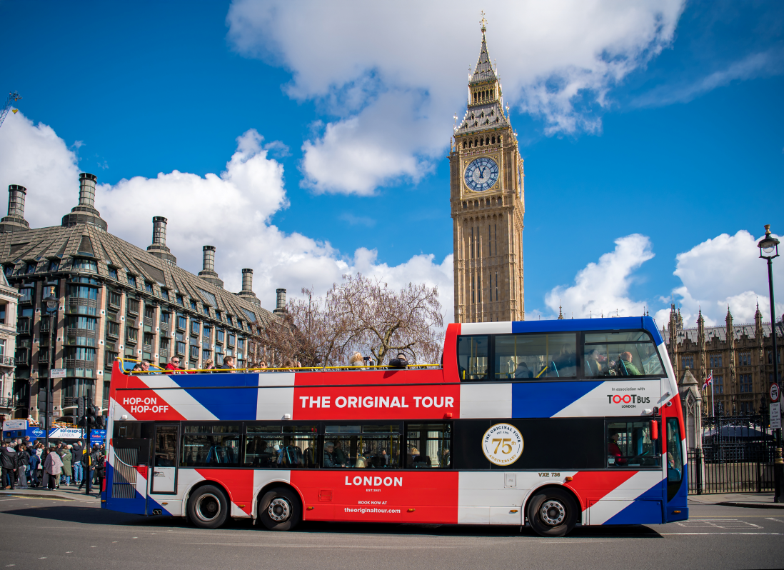Sightseeing bus in front of Big Ben