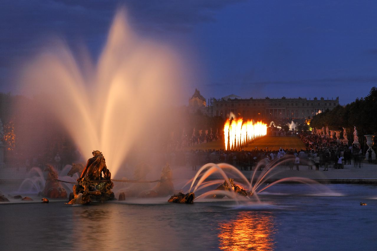 Versailles Night Fountains Show