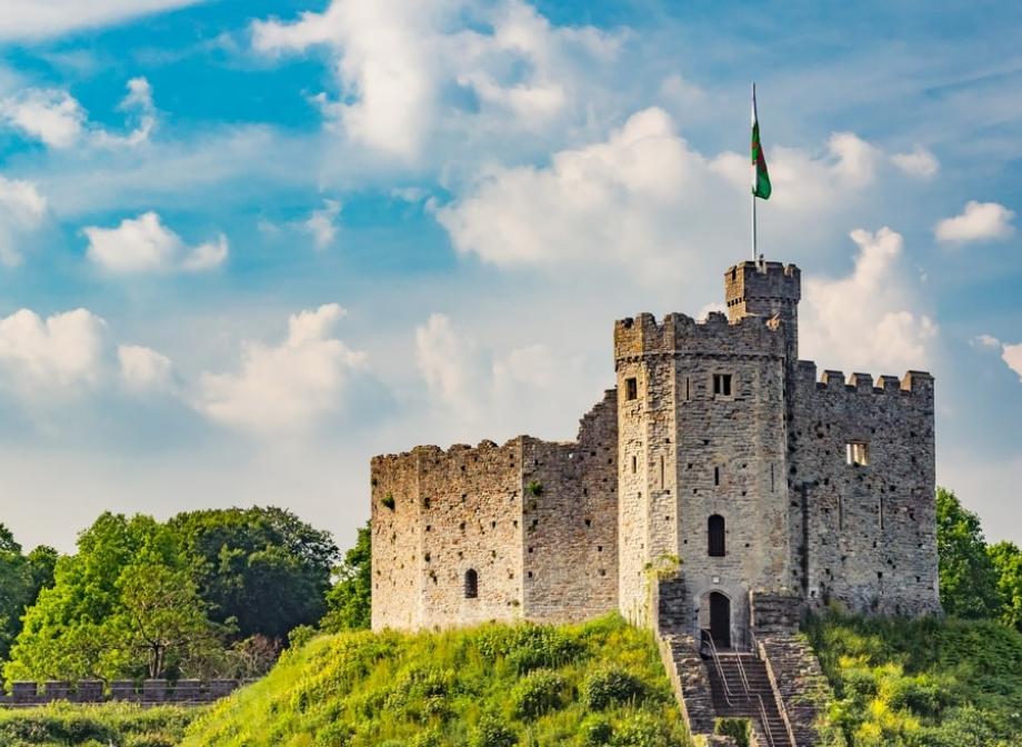 25 facts about Cardiff Castle Tootbus