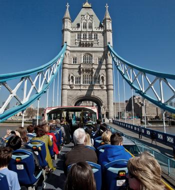 Tootbus London on Tower Bridge