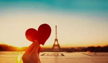 Romantic things to do in Paris, 6 districts to visit