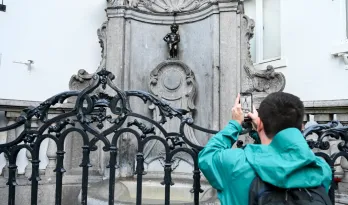 The Manneken Pis: history, legends and secrets of the most famous statue in Brussels