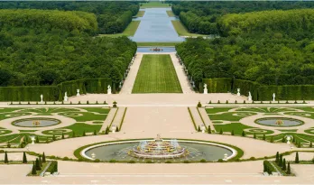Visita el Palacio de Versalles: historia, jardines, espectáculos y guía práctica